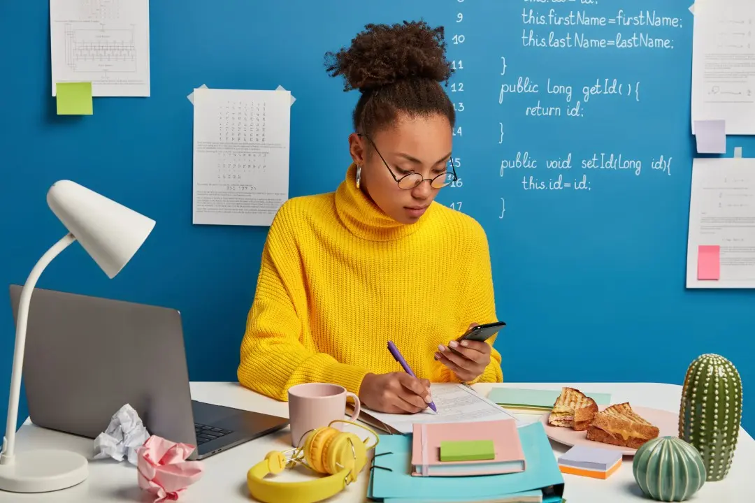 How to Build Attention-Grabbing Content Without Design Skills